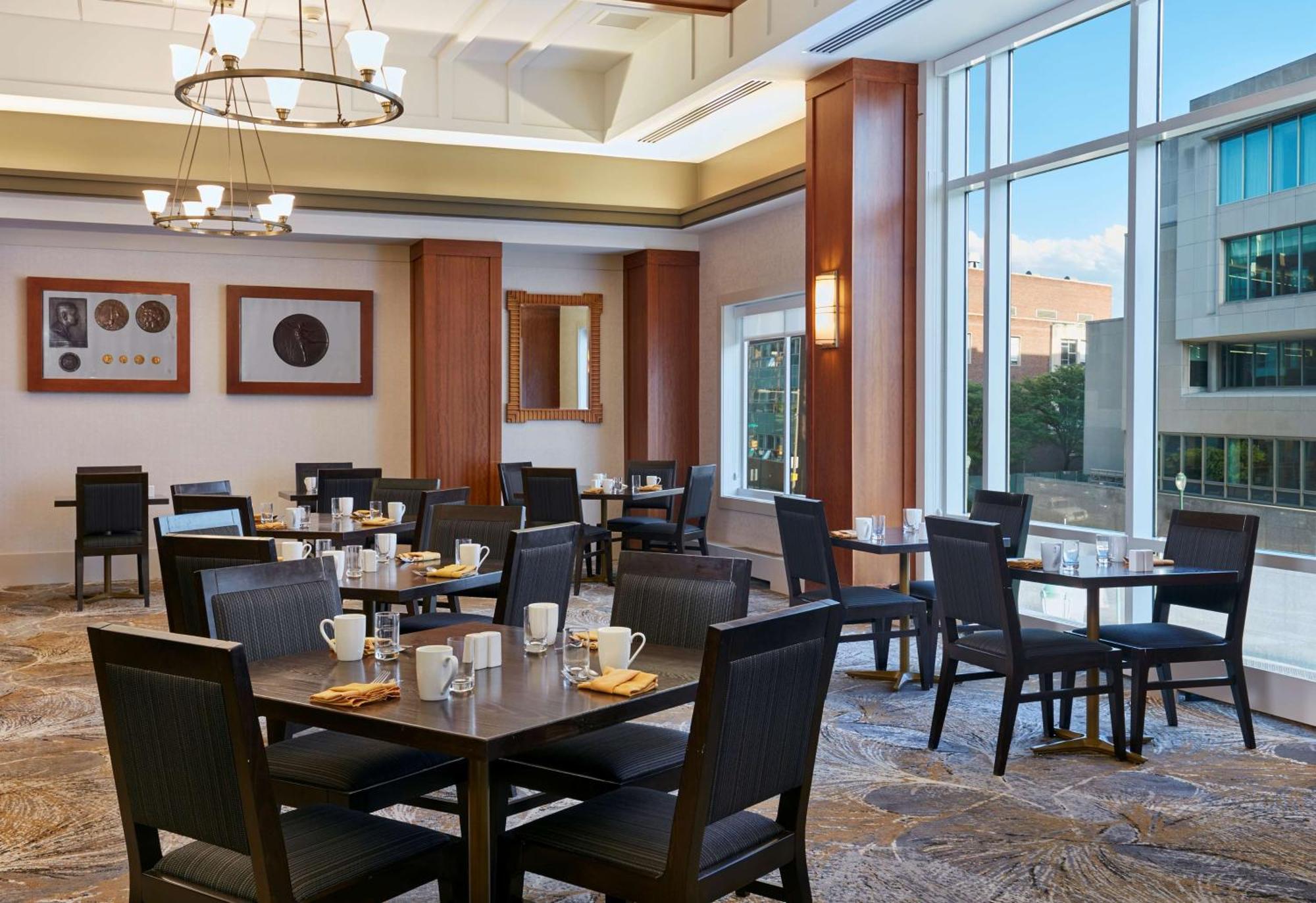 The Inn At Penn, A Hilton Hotel Philadelphia Exterior foto